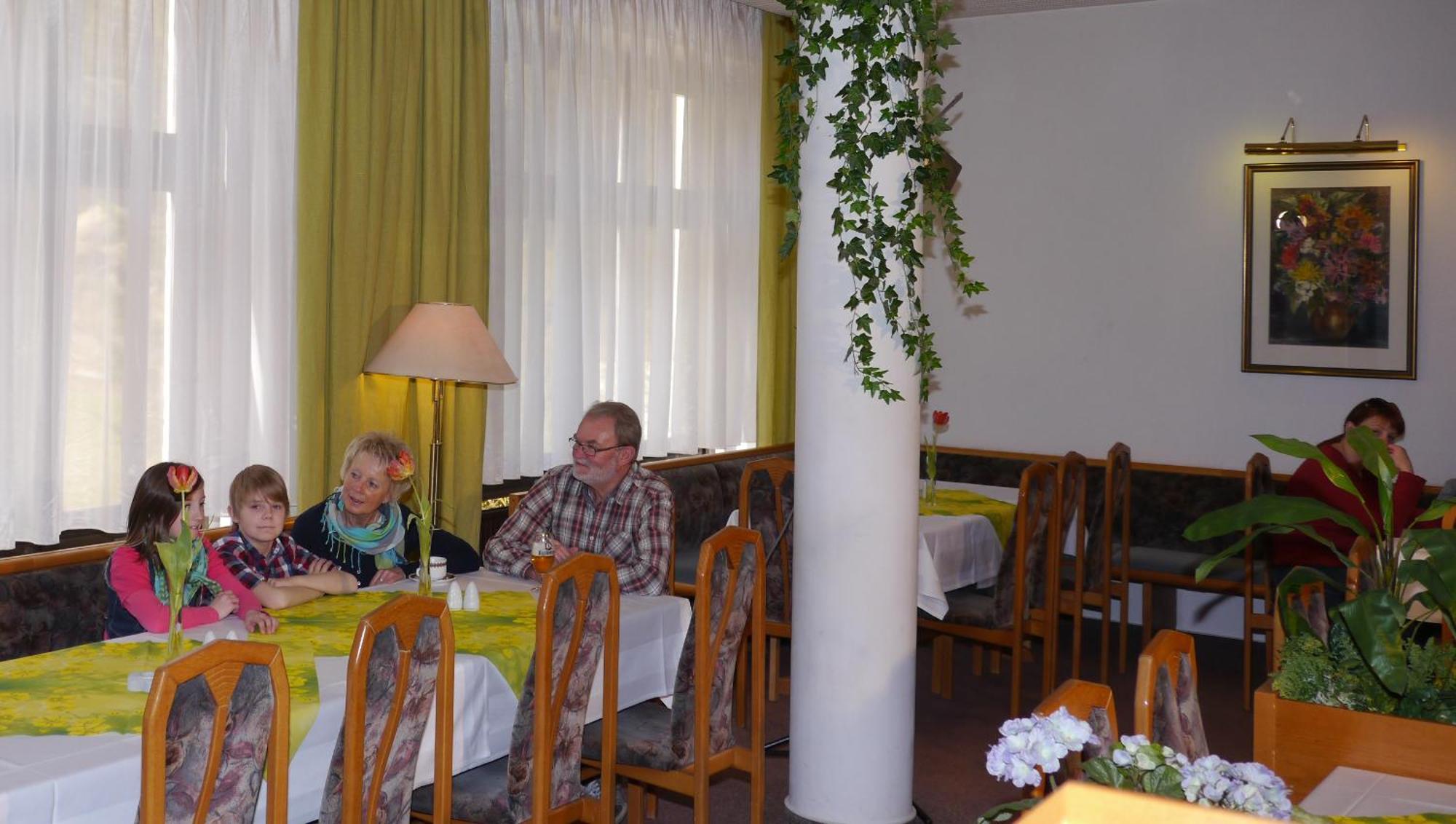 Naturparkhotel Haus Hubertus Kurort Oybin Kültér fotó